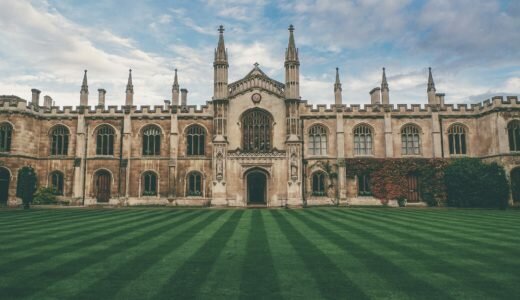 社会人の学びなおしに最適！放送大学のススメ