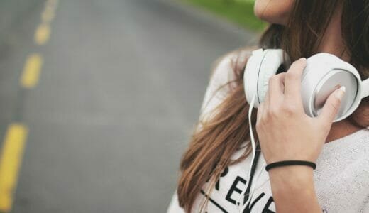 【脳科学】音楽を聞きながら勉強はダメ!?  音楽が脳に与える影響を分析