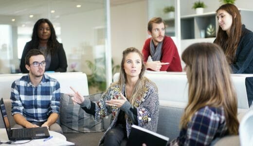 人に説明するのが大切？海外の優秀な大学生の勉強法「グループスタディ」